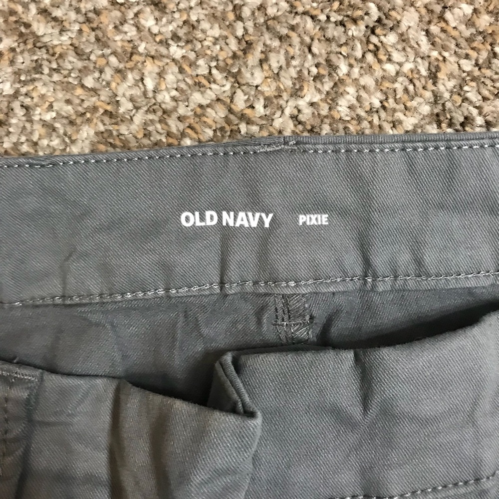 Gray Old Navy Pixie Chinos